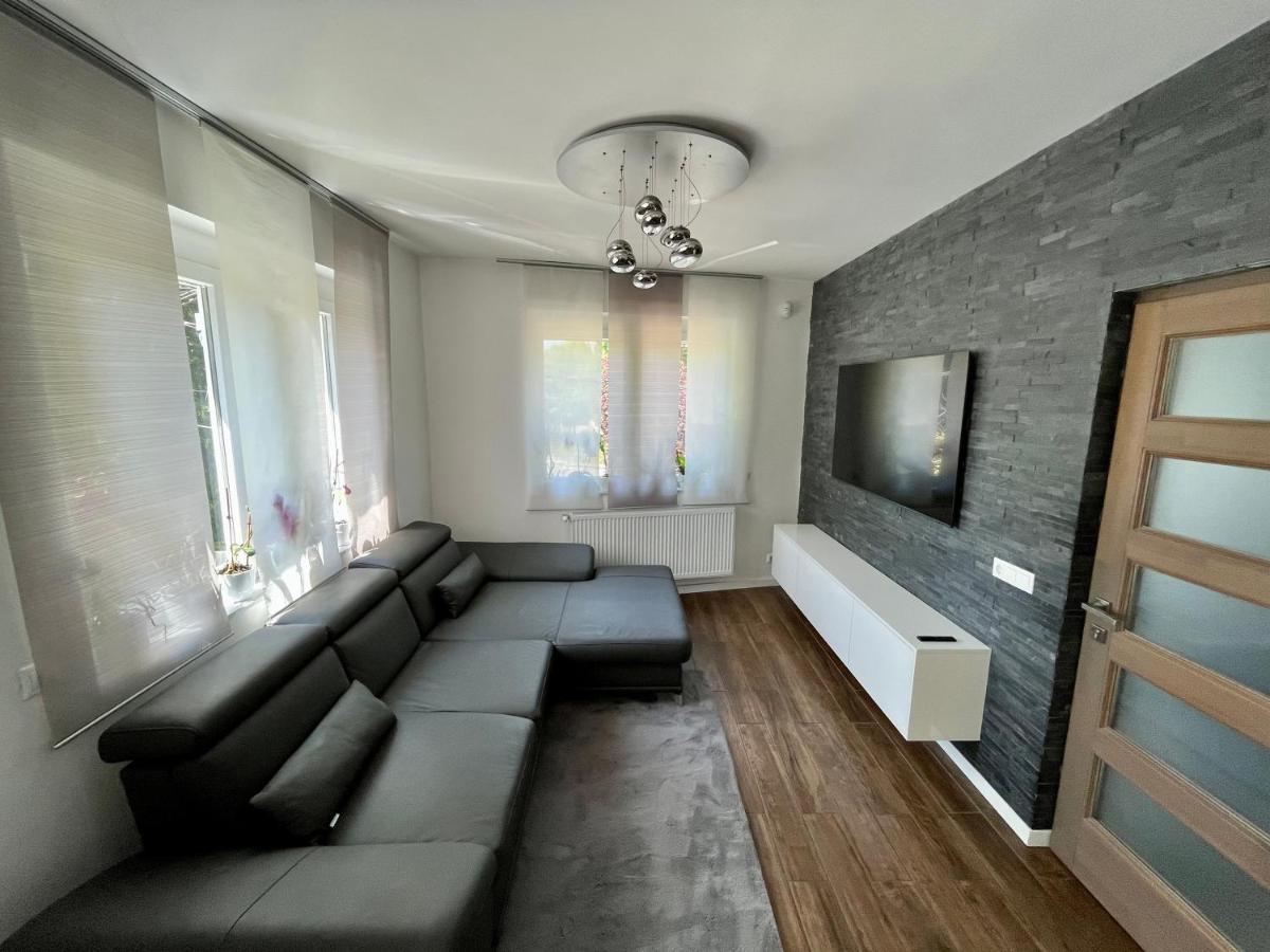Bagoly Apartman Eger Esterno foto